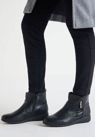 Womens Black Side Zip Comfort Walker  Ankle Boots